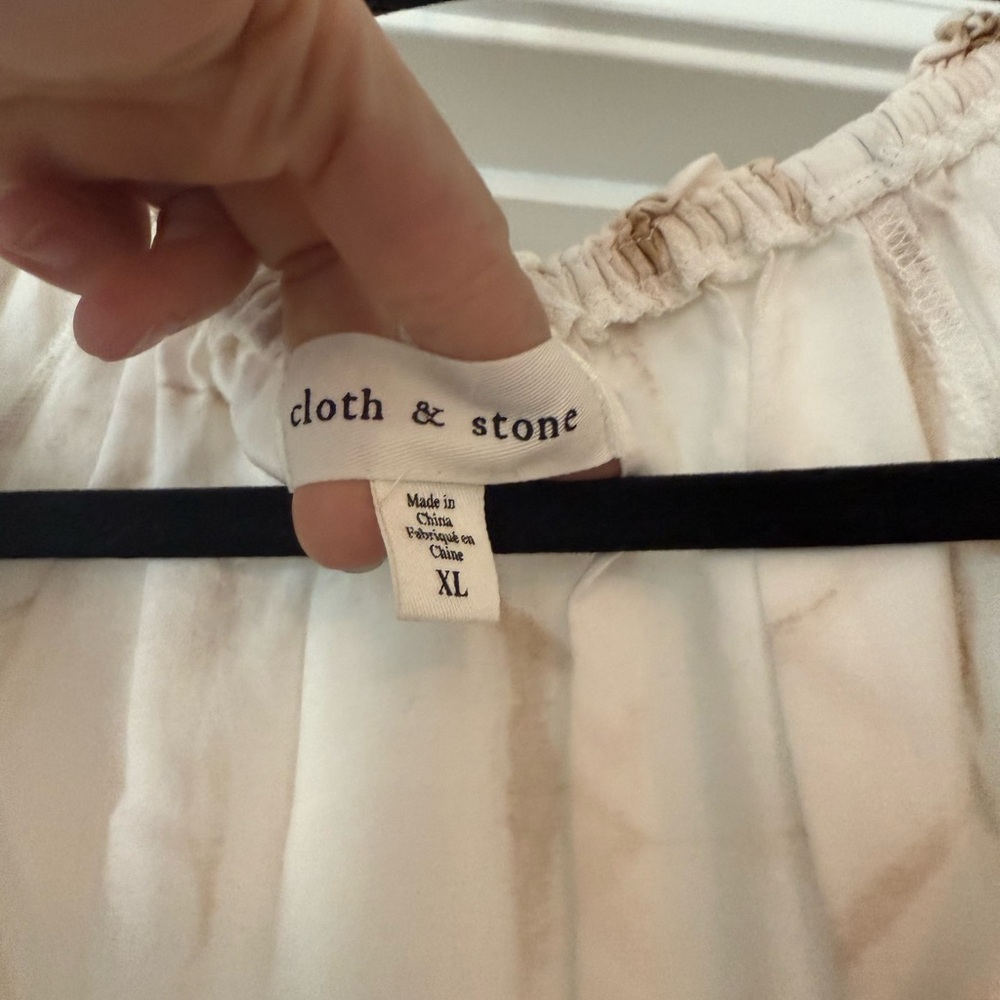 Cloth & Stone white peasant tie dye blouse, size XL - Picture 4 of 6